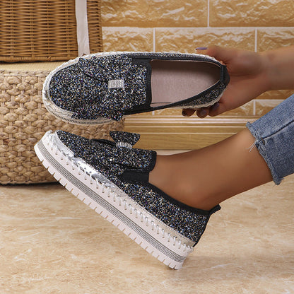 Slip-on Tennarit Rusetilla ja Strassikivillä Naisille